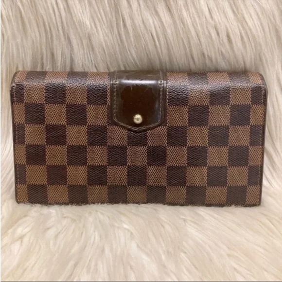 Authenticated Louis Vuitton Damier Ebene Sistina Long Wallet - Picture 4 of 16